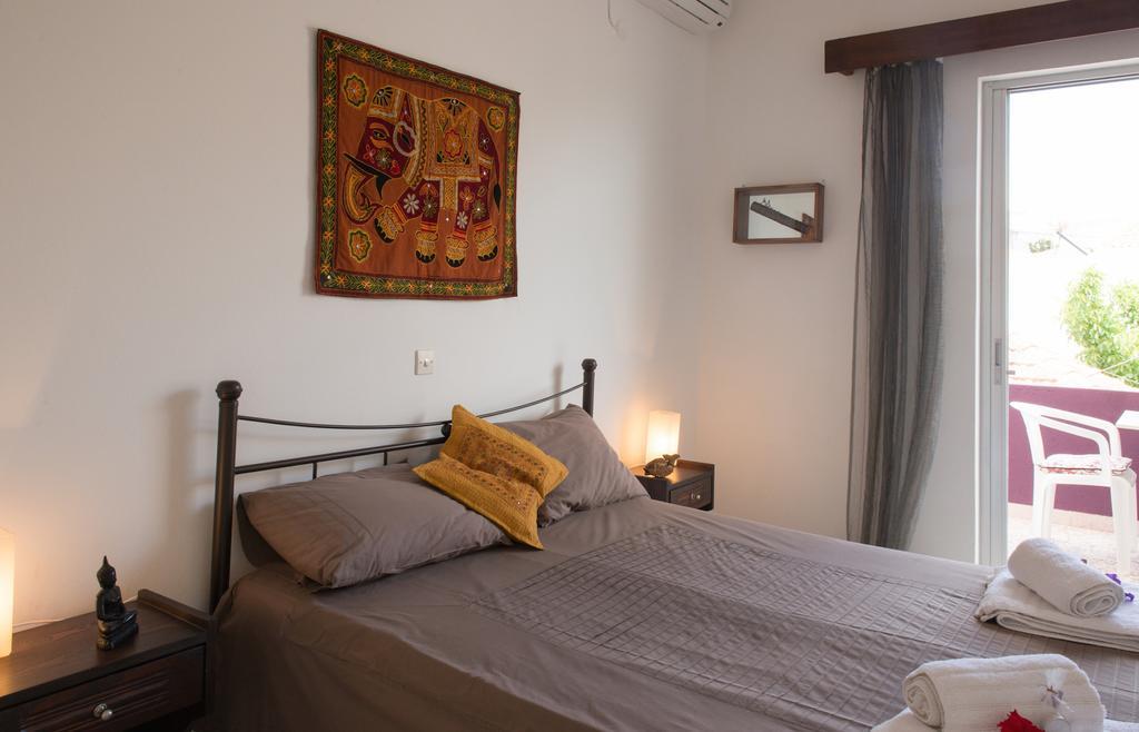 Ferienwohnung Aumkara Skála Eresoú Zimmer foto